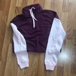 Cropped sweatshirt